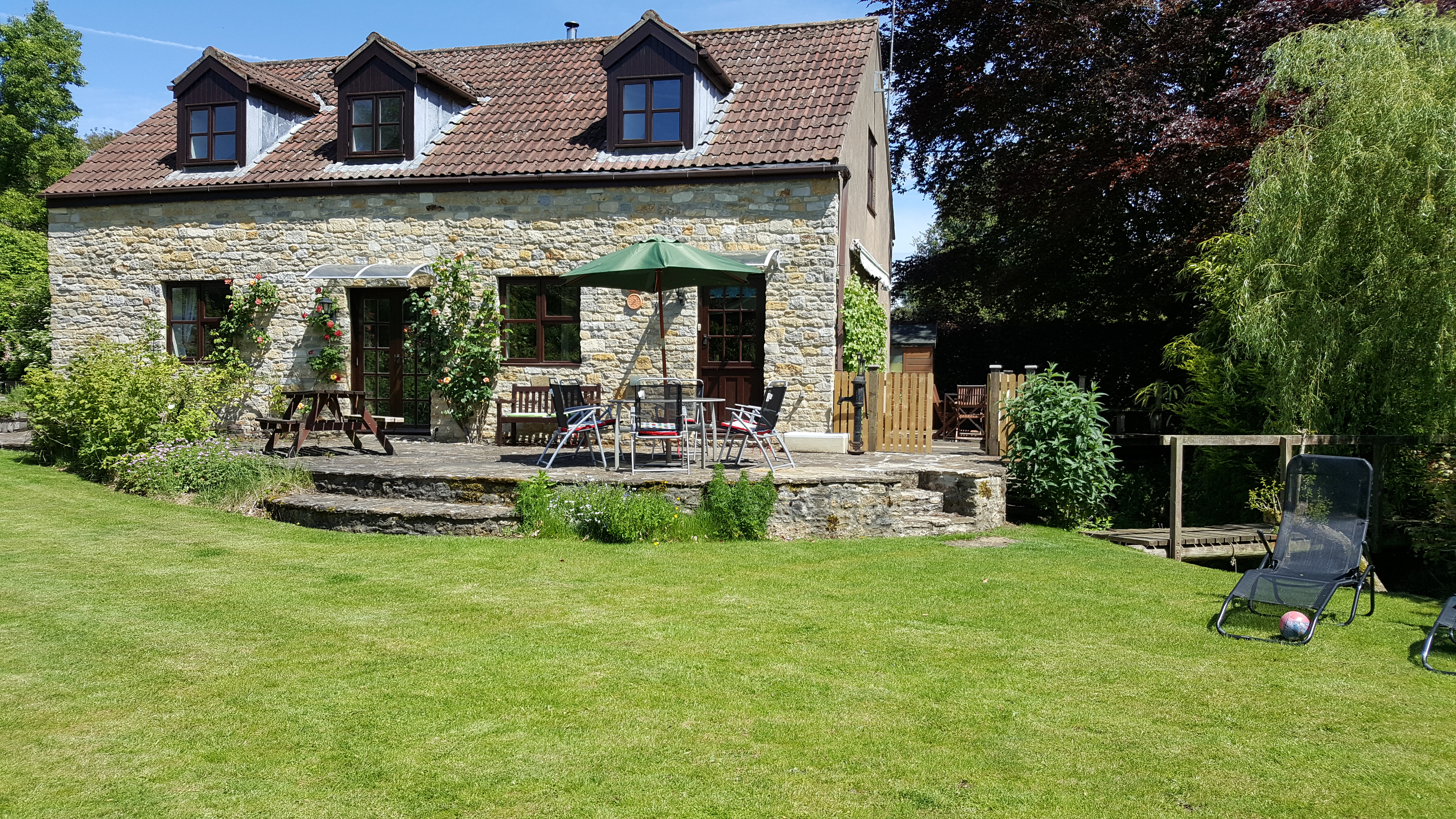 English Country Cottage Self Catering Holiday Let On Dorset