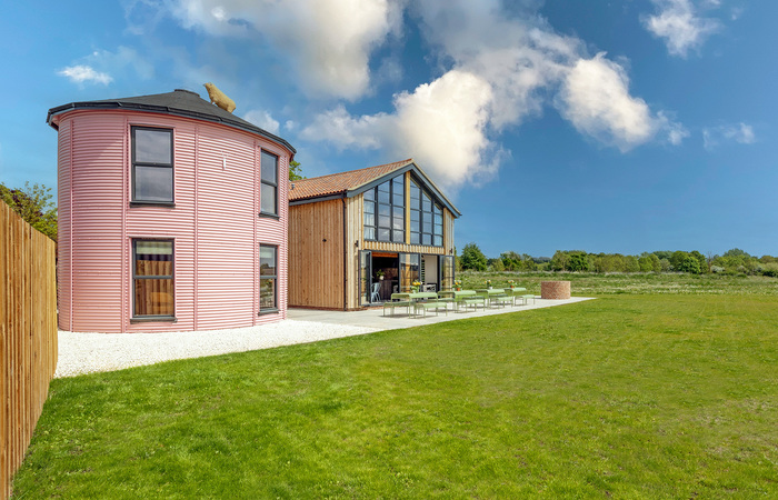 An image of 'La Belle Folly'