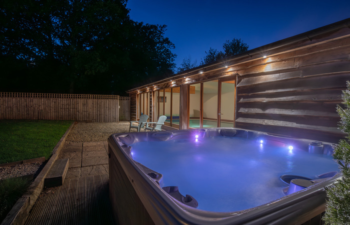 An image of '💗 BLUSHINGS BARN'