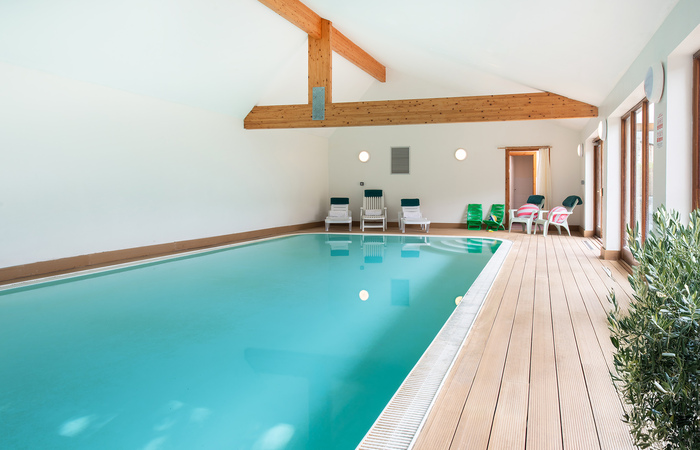 An image of 'BLUSHINGS BARN'