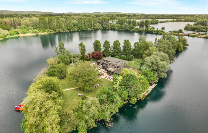An image of 'The Island in Oxfordshire'